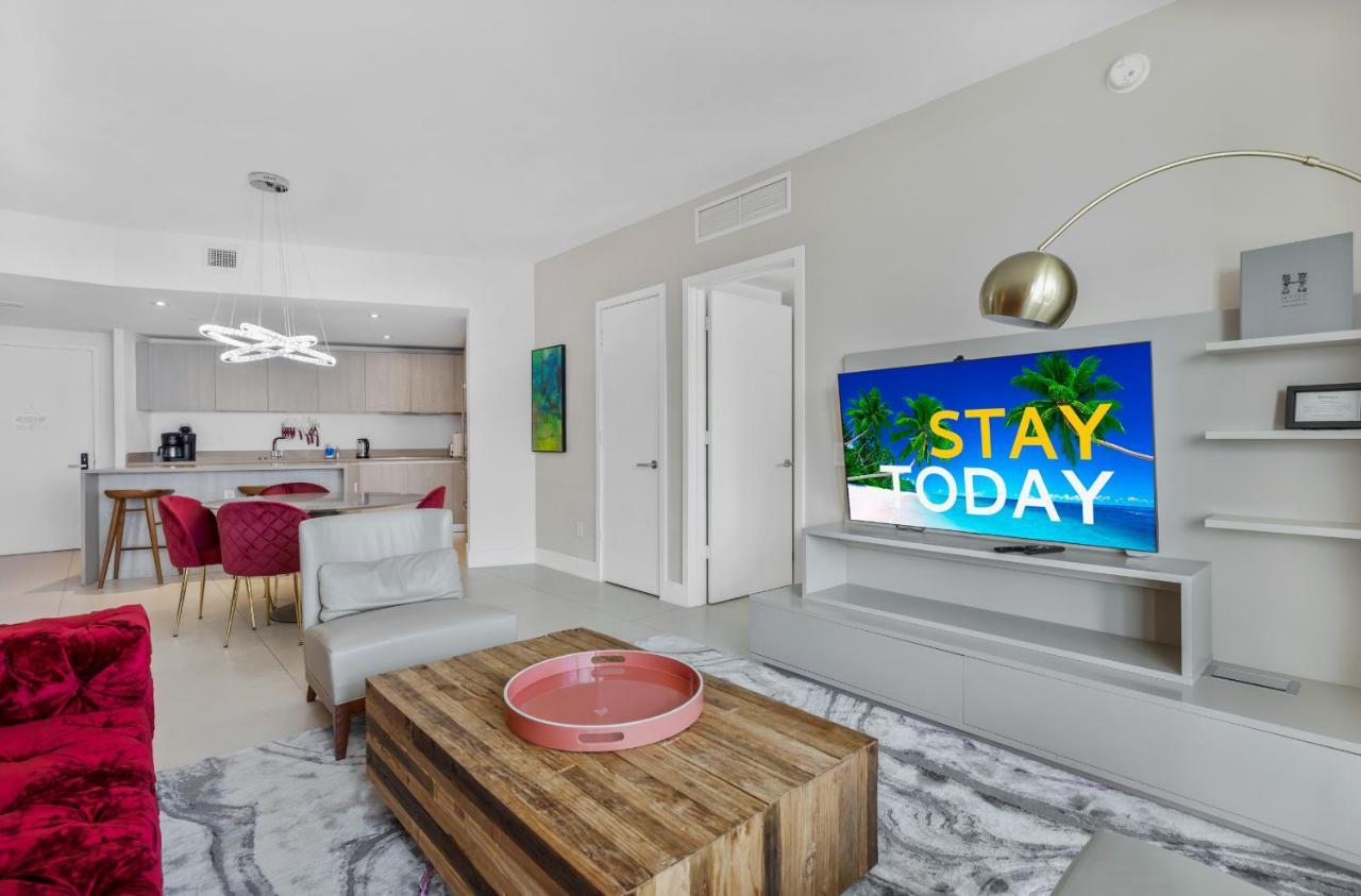 Seashore Resort - 2 Bedroom Right On The Beach Direct Ocean-View With Amenities On The Rooftop Hollywood Exterior photo