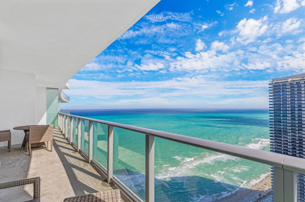 Seashore Resort - 2 Bedroom Right On The Beach Direct Ocean-View With Amenities On The Rooftop Hollywood Exterior photo