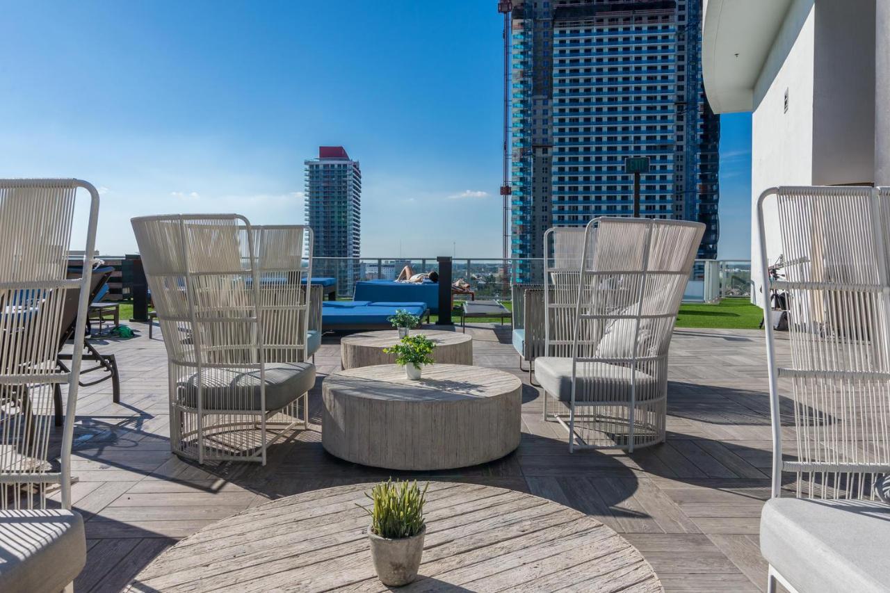Seashore Resort - 2 Bedroom Right On The Beach Direct Ocean-View With Amenities On The Rooftop Hollywood Exterior photo